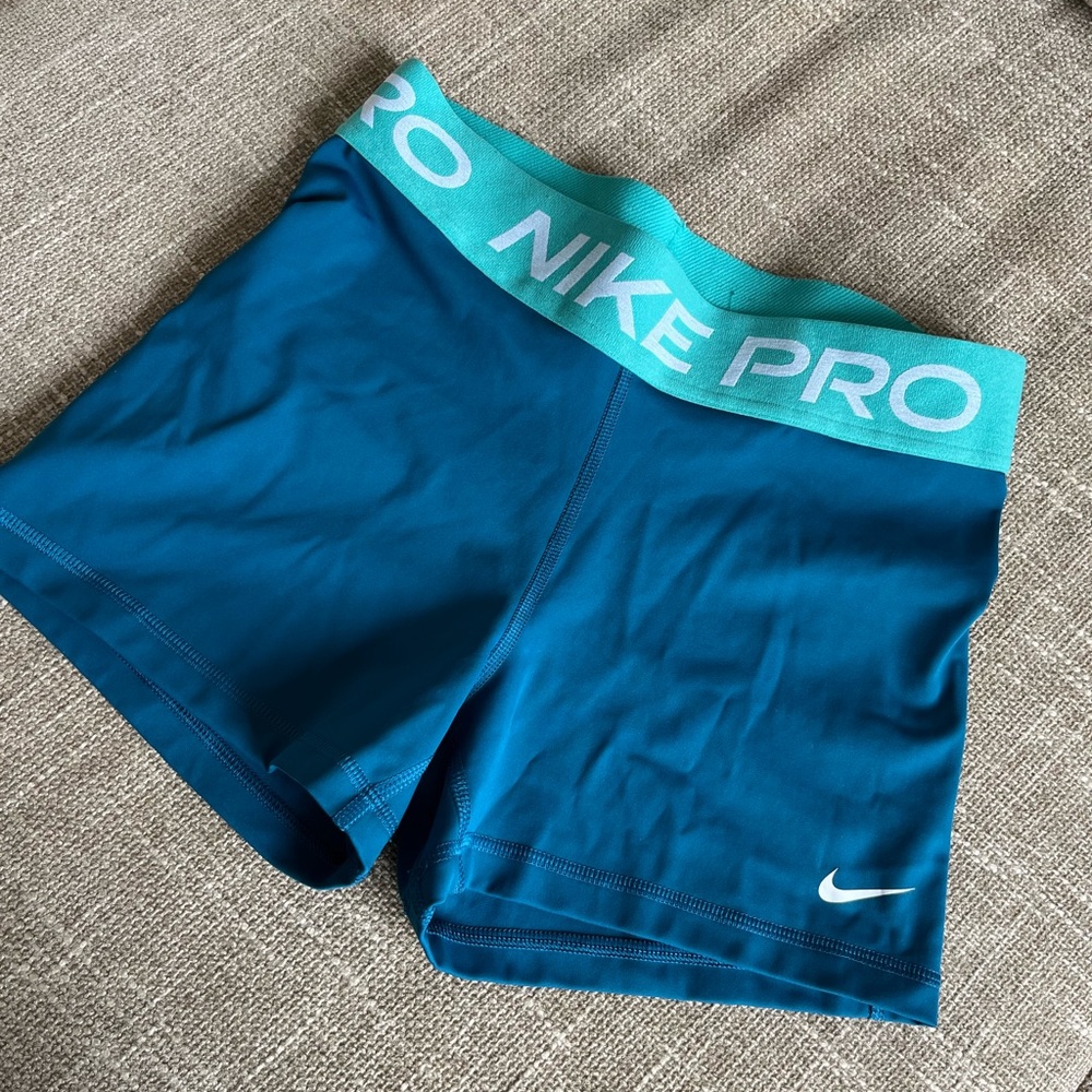 Nike Pro size medium shorts